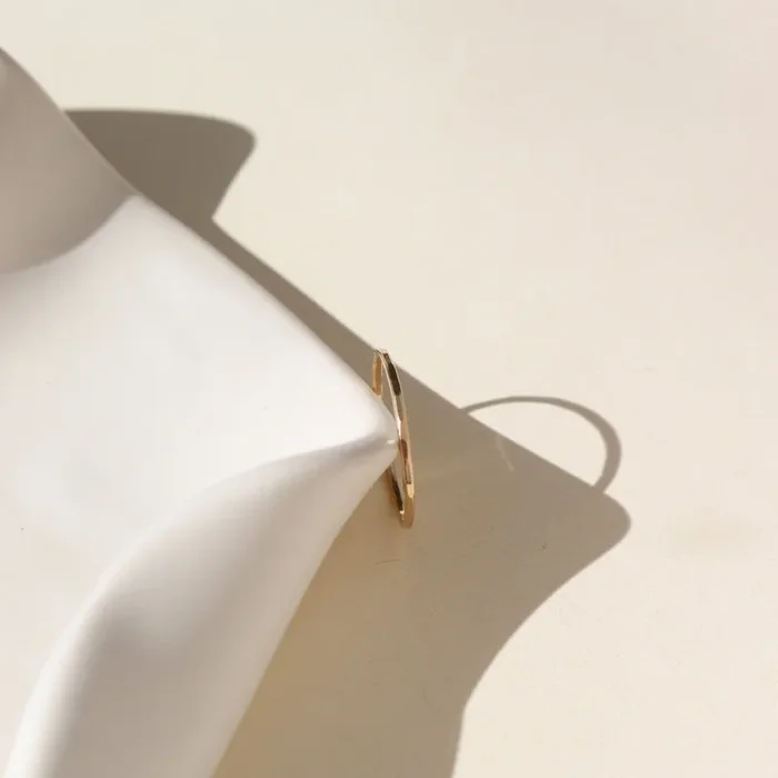 Simple Band in 14k Gold
