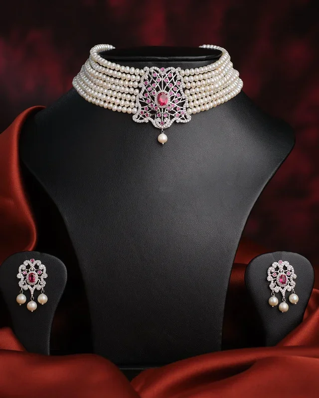 Somalekha-Modern Yet Traditional Pearl Necklace Set
