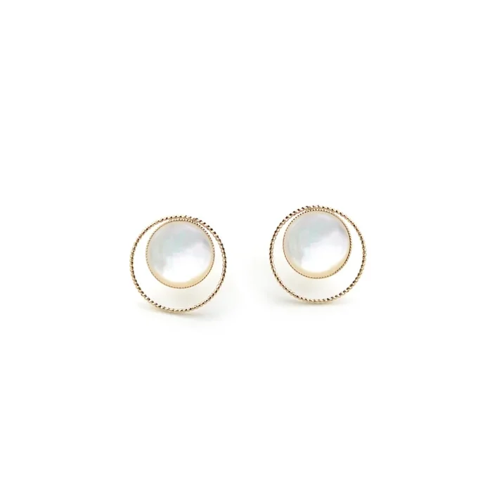 Stud earrings – Ring