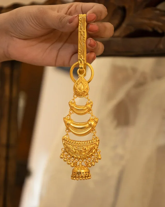 Tattva Statement Layered Gold Ghughri Satka