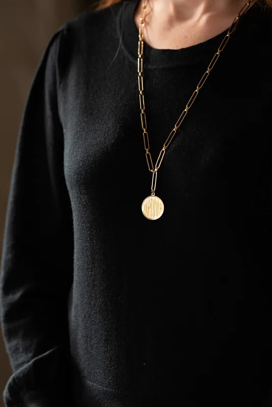 The Chained Necklace