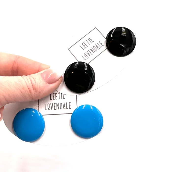 Vintage Enamel Disc Stud Earrings – 1″