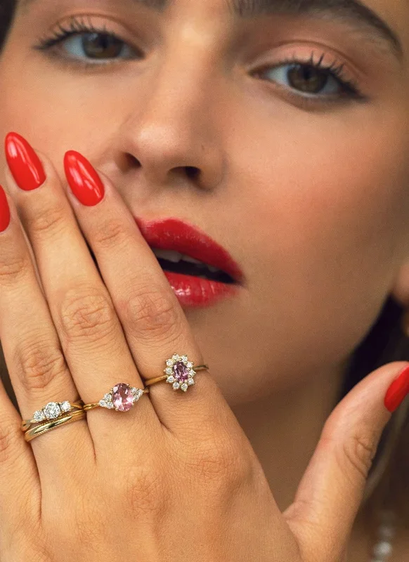 Yoki diamond rhodolite entourage ring 14k gold
